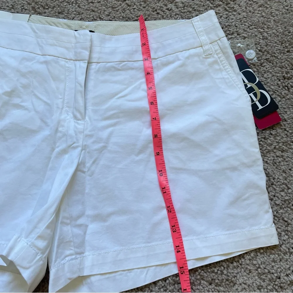Dalia collection white cotton shorts size 10